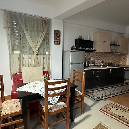 Vlorë Vila Adriatik 1 מראה חיצוני תמונה